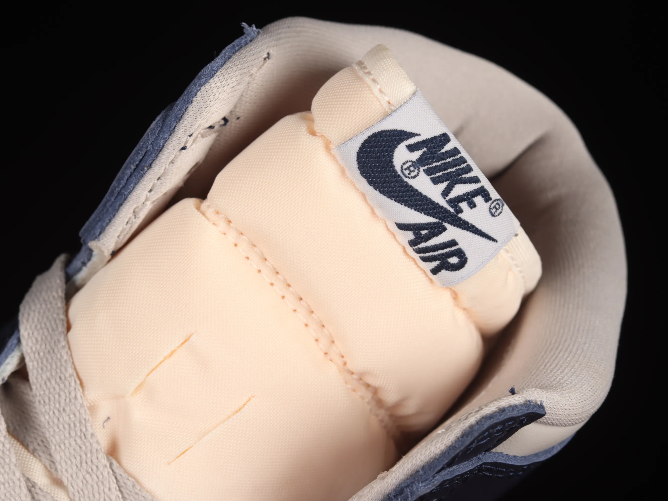All categories Air Jordan Jordan series basketball shoes Air Jordan 1 High foreign trade version Air Jordan 1 High "Georgetown" AJ1 Joe 1 Georgetown high-top basketball shoes BQ4422-400